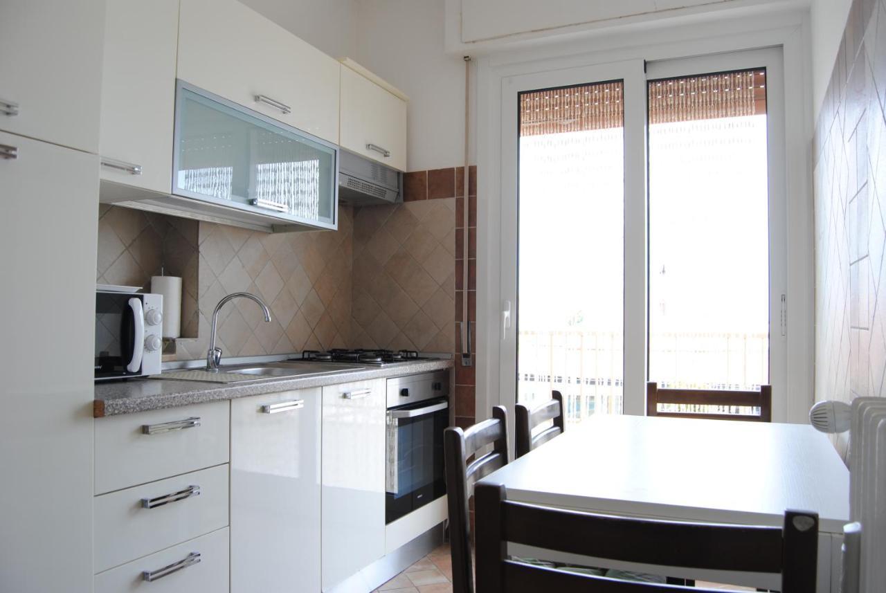 Gaiavacanze Beach Apartment Bordighera Luaran gambar