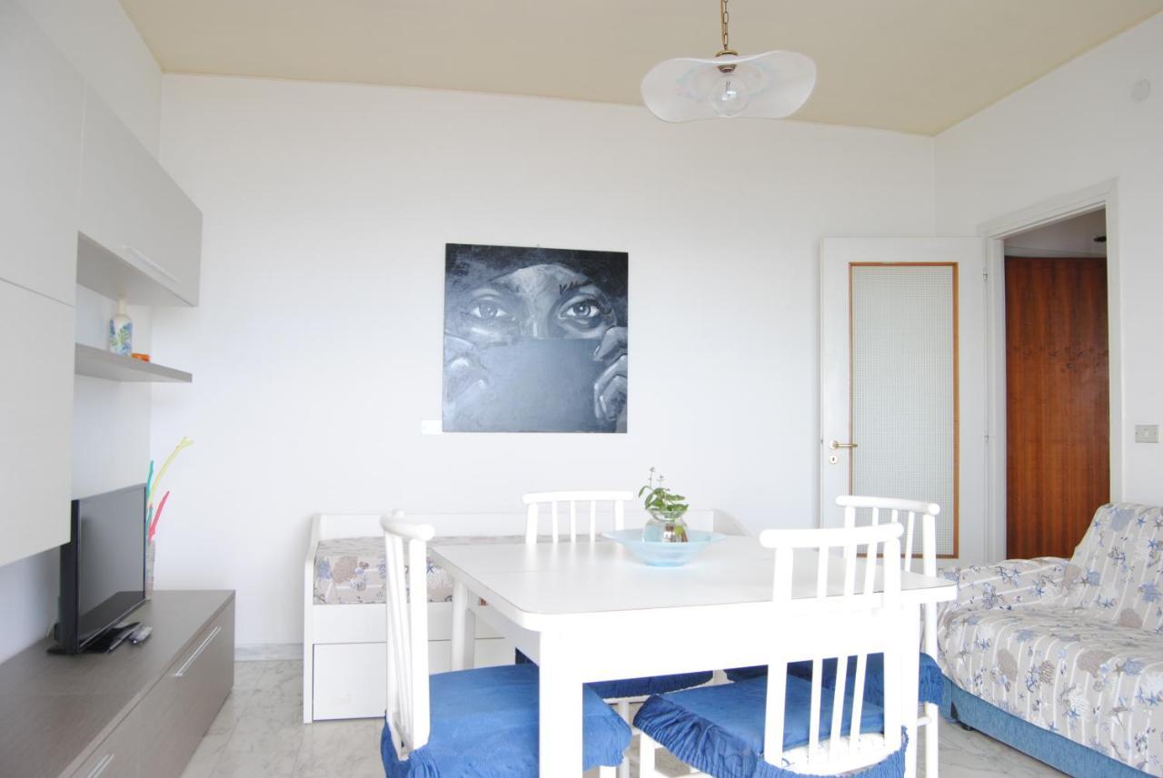 Gaiavacanze Beach Apartment Bordighera Luaran gambar