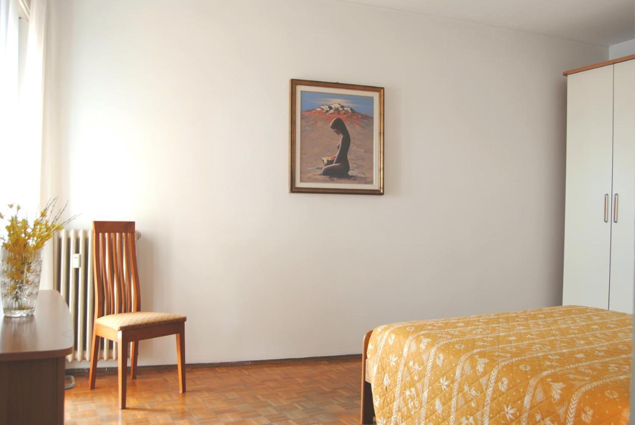 Gaiavacanze Beach Apartment Bordighera Luaran gambar